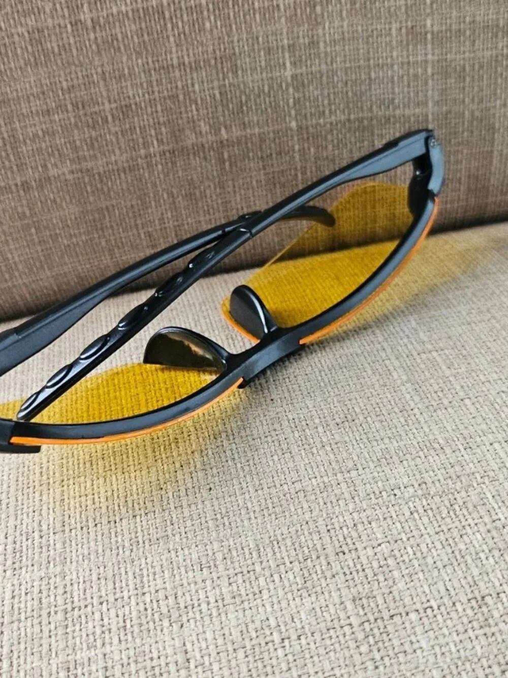 Anti Glare Sunglasses Yellow Tone Lenses Night Vision Wrap Shape Eyewear Shades